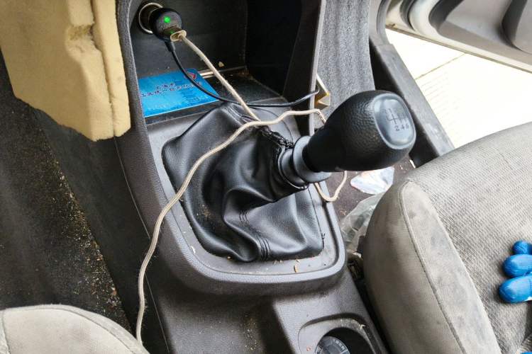 Used Wuling Hongguang V 2021 1.5L Jingqu Edition Enclosed-Window Vehicle LAR Gear Lever