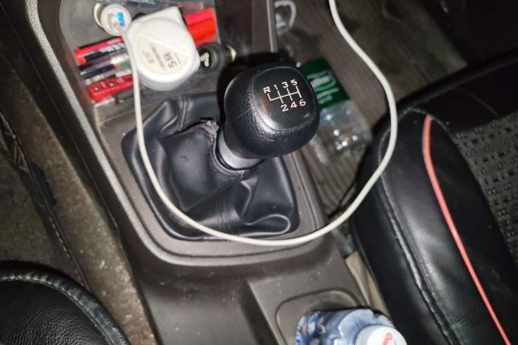 Used Wuling Hongguang V 2021 1.5L Jingqu Version LAR Gear Lever