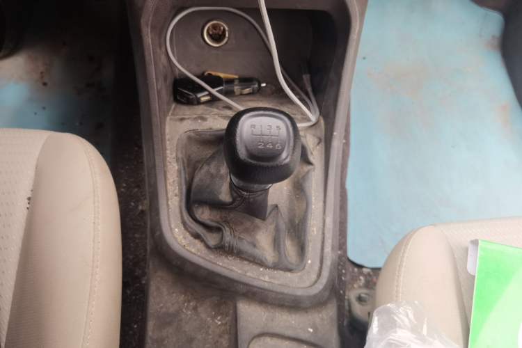 Used Wuling Hongguang V 2021 1.5L Jingqu Version LAR Gear Lever