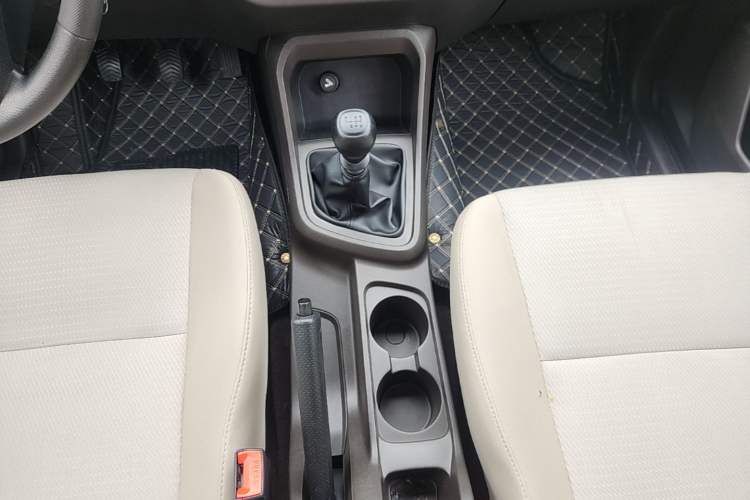 Used Wuling Hongguang V 2021 1.5L Jingqu Version LAR Gear Lever