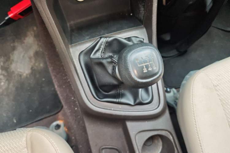 Used Wuling Hongguang V 2021 1.5L Jingqu Edition Enclosed-Window Vehicle LAR Gear Lever