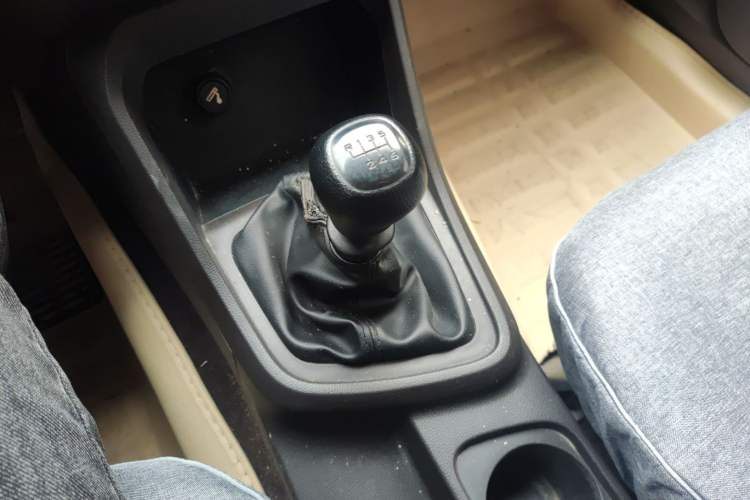 Used Wuling Hongguang V 2021 1.5L Jingqu Version LAR Gear Lever