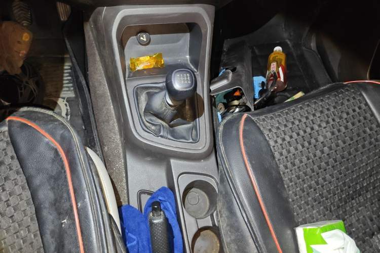 Used Wuling Hongguang V 2021 1.5L Enjoyment Edition LAR Gear Lever