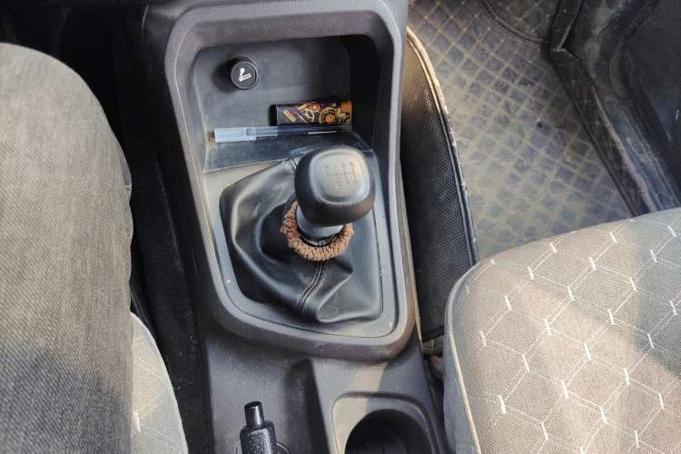 Used Wuling Hongguang V 2021 1.5L Enjoyment Edition LAR Gear Lever