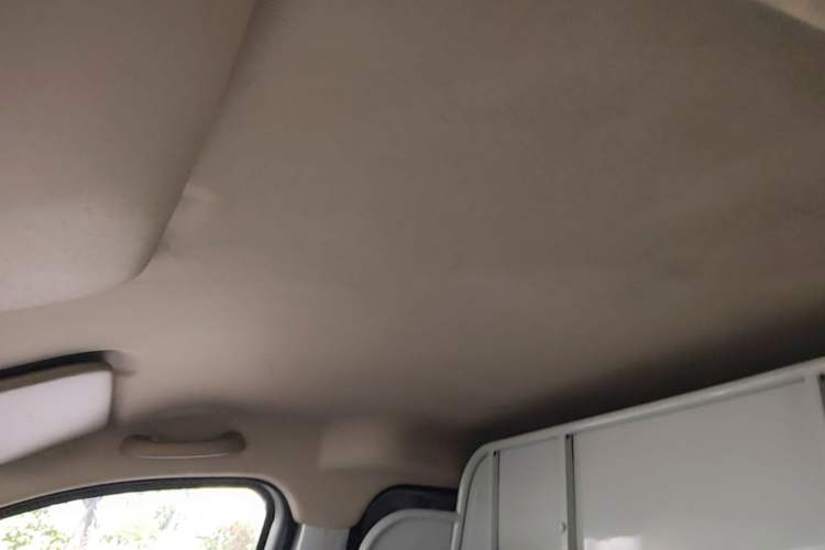 Used Wuling Hongguang V 2021 1.5L Jingqu Edition Enclosed-Window Vehicle LAR Headliner