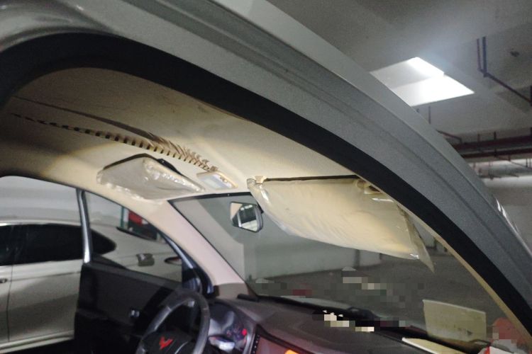 Used Wuling Hongguang V 2021 1.5L Jingqu Edition Enclosed-Window Vehicle LAR Headliner