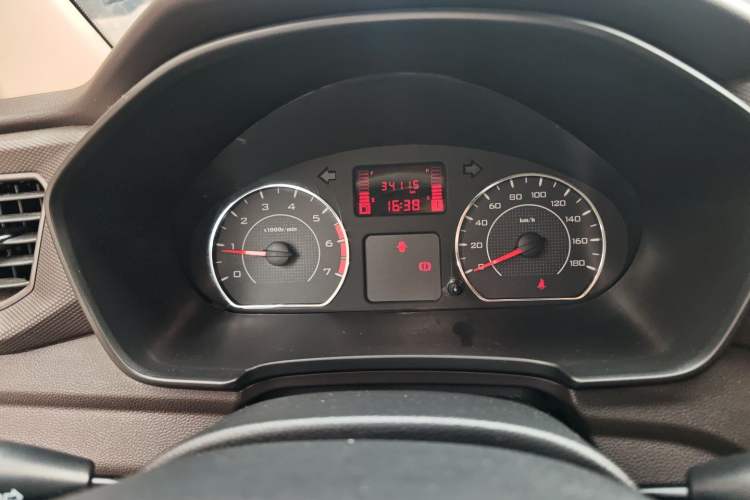 Used Wuling Hongguang V 2021 1.5L Jingqu Edition Enclosed-Window Vehicle LAR Instrument Cluster