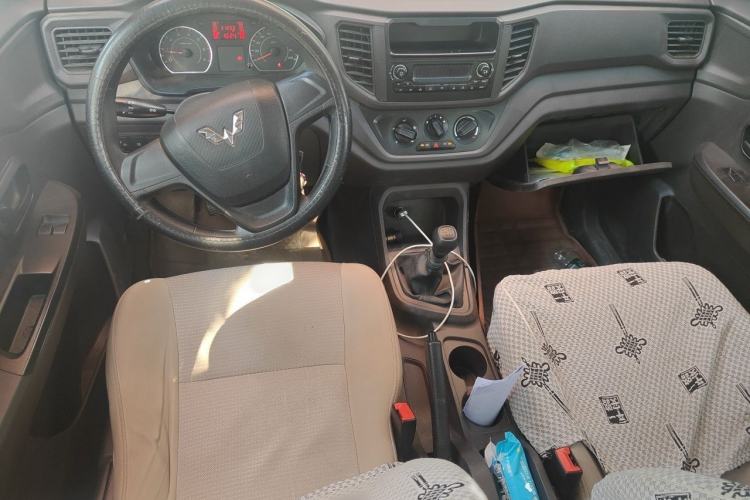 Used Wuling Hongguang V 2021 1.5L Jingqu Version LAR Interior 2