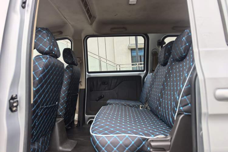 Used Wuling Hongguang V 2021 1.5L Refreshed Enjoyment Edition LAR Interior 4
