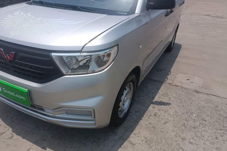 Used Wuling Hongguang V 2021 1.5L Jingqu Version LAR Left Front Headlight