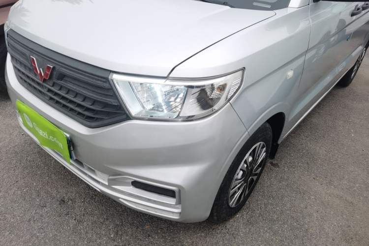 Used Wuling Hongguang V 2021 1.5L Jingqu Version LAR Left Front Headlight