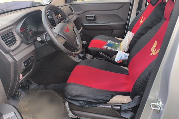 Used Wuling Hongguang V 2021 1.5L Jingqu Version LAR Left Front Seat