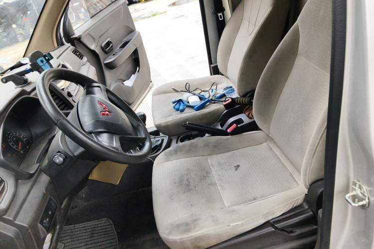 Used Wuling Hongguang V 2021 1.5L Jingqu Edition Enclosed-Window Vehicle LAR Left Front Seat