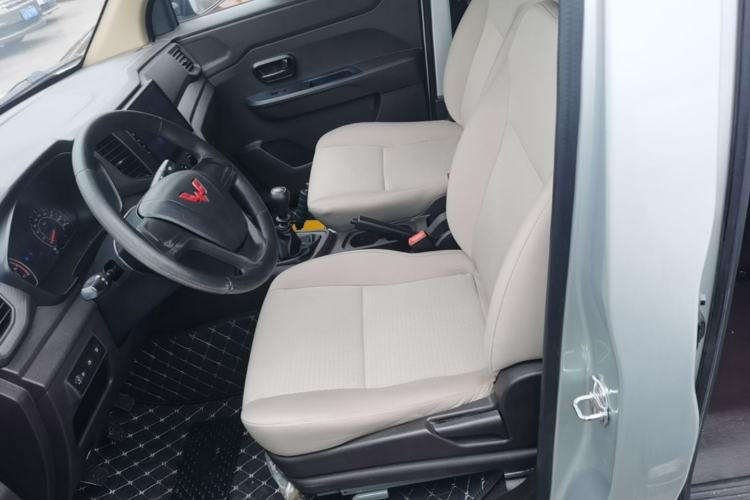 Used Wuling Hongguang V 2021 1.5L Jingqu Version LAR Left Front Seat