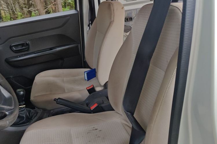 Used Wuling Hongguang V 2021 1.5L Jingqu Edition Enclosed-Window Vehicle LAR Left Front Seat