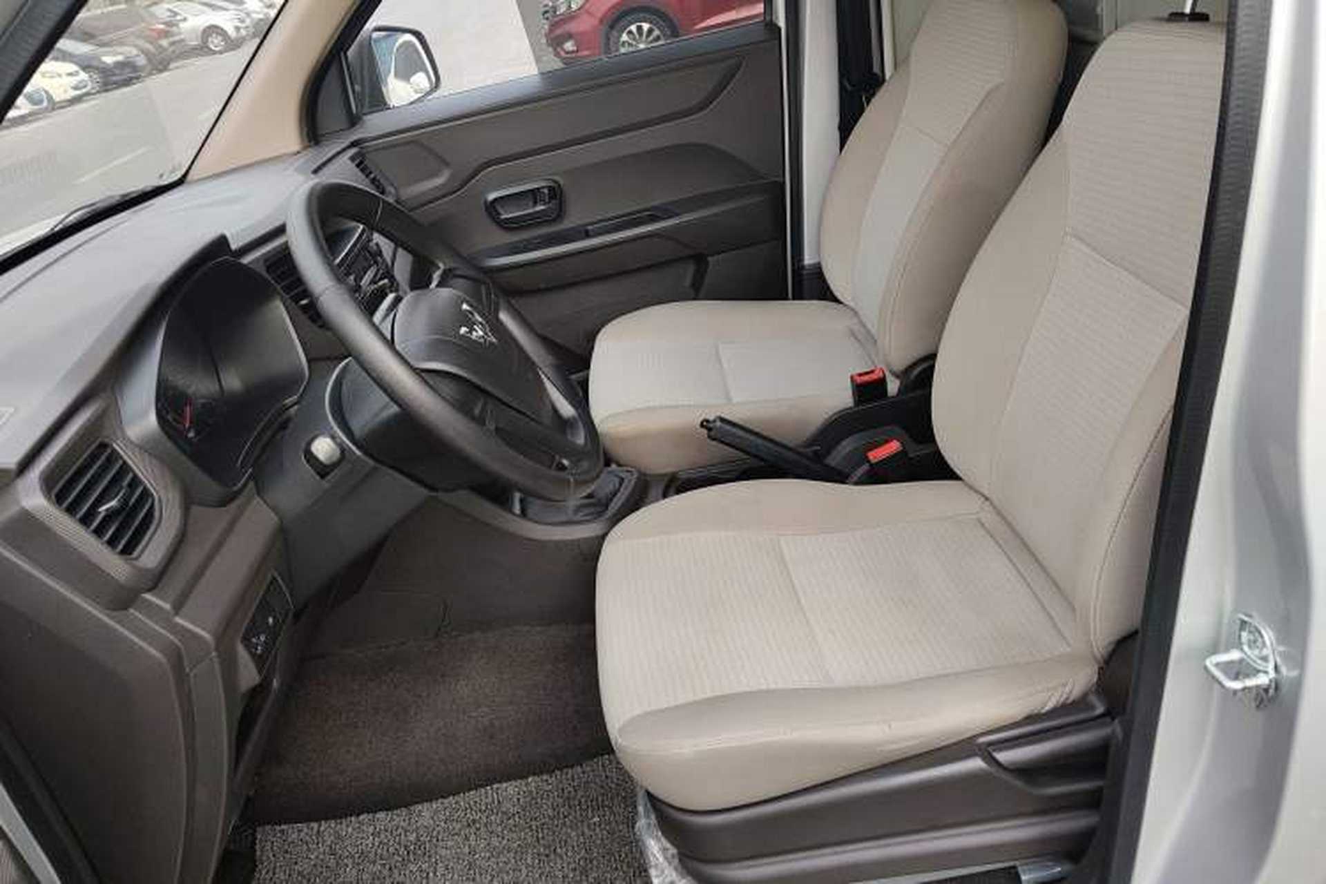 Used Wuling Hongguang V 2021 1.5L Jingqu Edition Enclosed-Window Vehicle LAR Left Front Seat