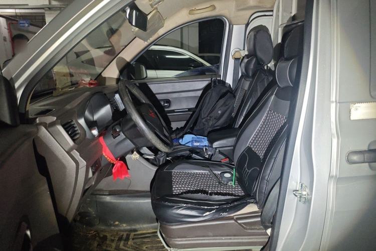 Used Wuling Hongguang V 2021 1.5L Jingqu Edition Enclosed-Window Vehicle LAR Left Front Seat