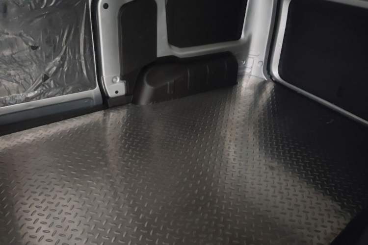 Used Wuling Hongguang V 2021 1.5L Jingqu Edition Enclosed-Window Vehicle LAR Left Rear Seat