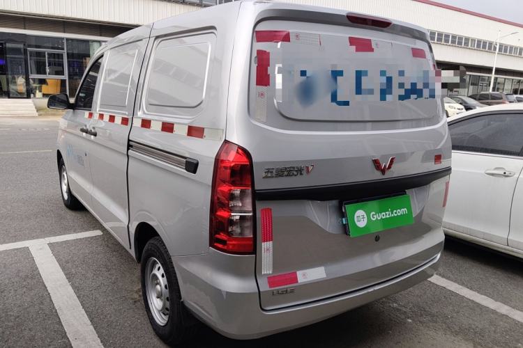 Used Wuling Hongguang V 2021 1.5L Jingqu Edition Enclosed-Window Vehicle LAR Left Side