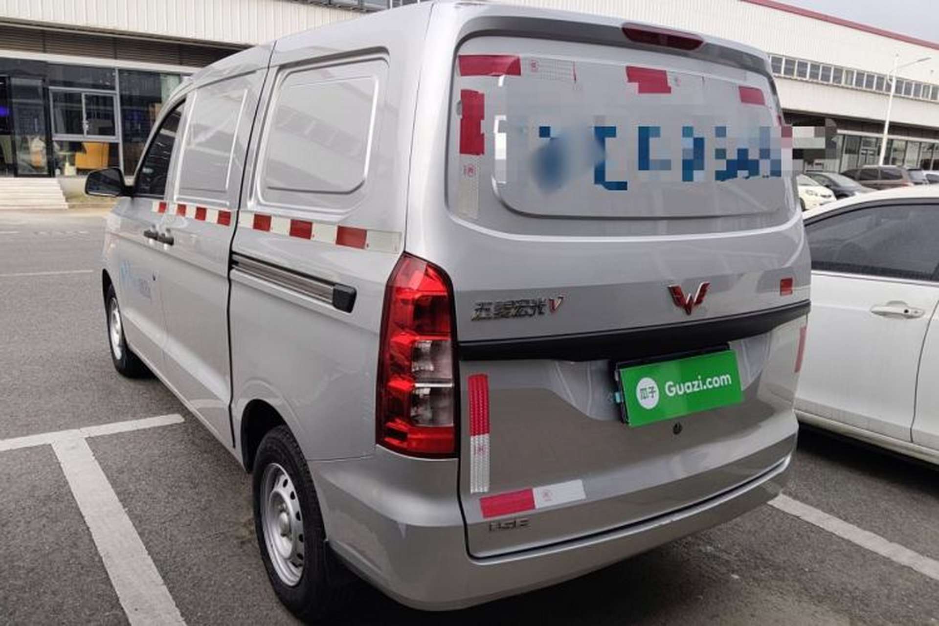 Used Wuling Hongguang V 2021 1.5L Jingqu Edition Enclosed-Window Vehicle LAR Left Side