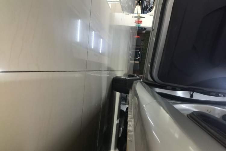 Used Wuling Hongguang V 2021 1.5L Jingqu Edition Enclosed-Window Vehicle LAR Left Side Sill