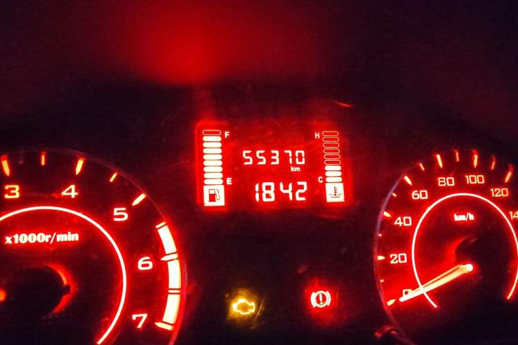 Used Wuling Hongguang V 2021 1.5L Jingqu Version LAR Odometer Close Up