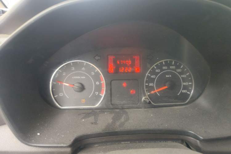 Used Wuling Hongguang V 2021 1.5L Jingqu Version LAR Odometer Close Up