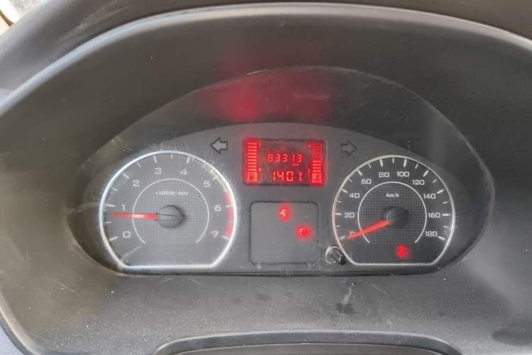 Used Wuling Hongguang V 2021 1.5L Jingqu Edition Enclosed-Window Vehicle LAR Odometer Close Up