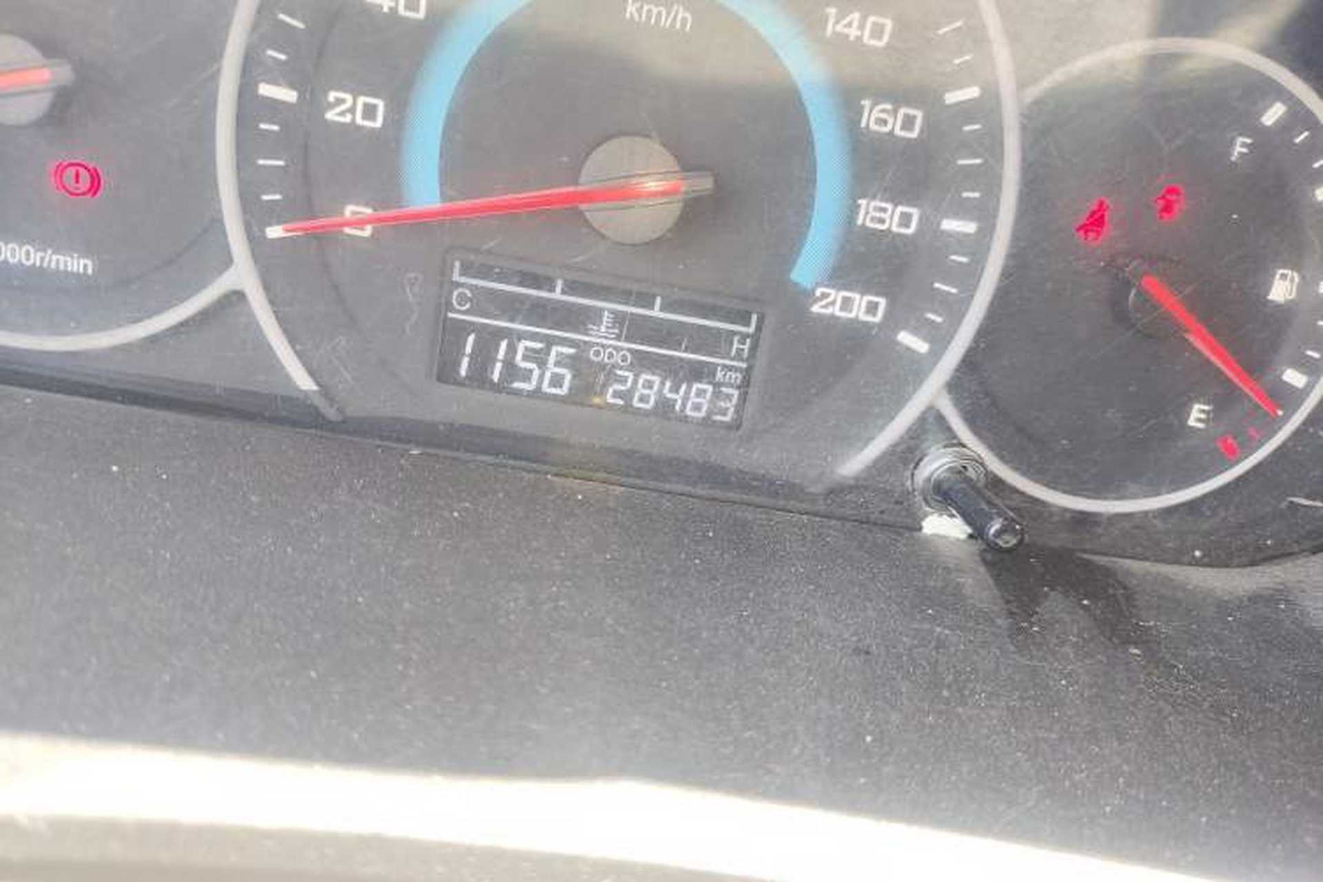 Used Wuling Hongguang V 2021 1.5L Enjoyment Edition LAR Odometer Close Up