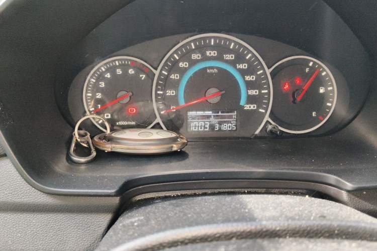 Used Wuling Hongguang V 2021 1.5L Enjoyment Edition LAR Odometer Close Up