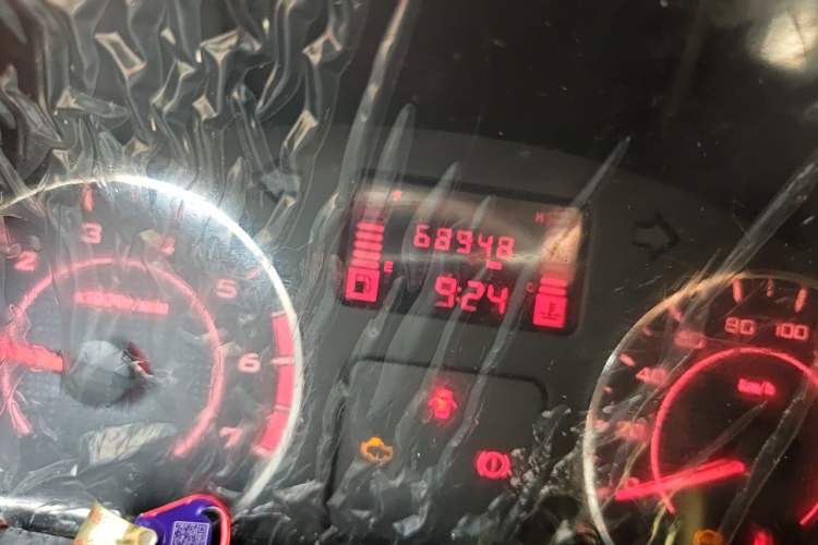 Used Wuling Hongguang V 2021 1.5L Jingqu Edition Enclosed-Window Vehicle LAR Odometer Close Up