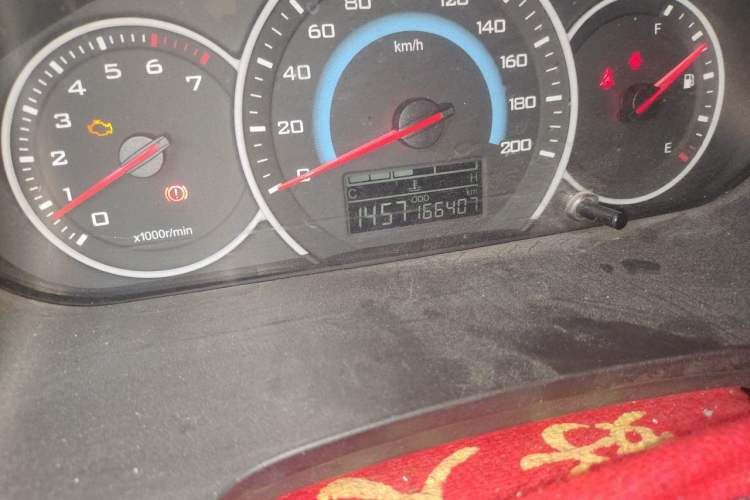 Used Wuling Hongguang V 2021 1.5L Refreshed Enjoyment Edition LAR Odometer Close Up