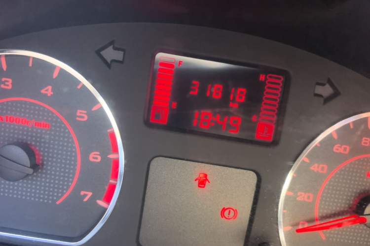 Used Wuling Hongguang V 2021 1.5L Jingqu Version LAR Odometer Close Up