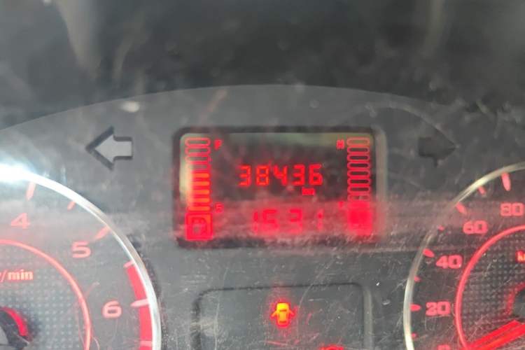 Used Wuling Hongguang V 2021 1.5L Jingqu Version LAR Odometer Close Up