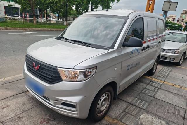 Used Wuling Hongguang V 2021 1.5L Jingqu Edition Enclosed-Window Vehicle LAR