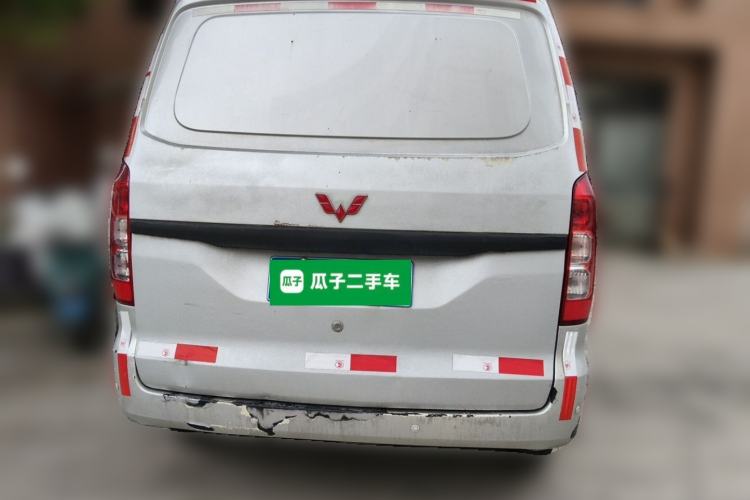 Used Wuling Hongguang V 2021 1.5L Jingqu Edition Enclosed-Window Vehicle LAR Rear