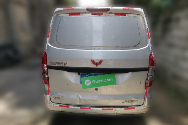 Used Wuling Hongguang V 2021 1.5L Jingqu Edition Enclosed-Window Vehicle LAR Rear