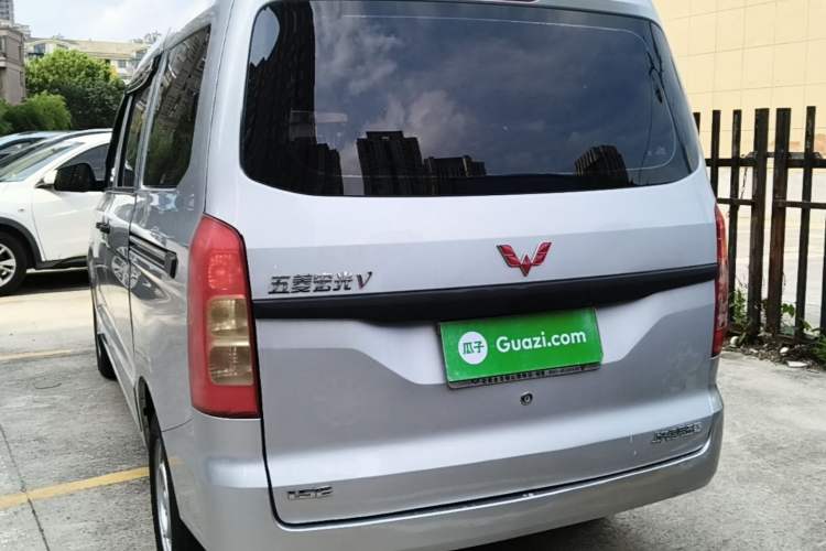 Used Wuling Hongguang V 2021 1.5L Jingqu Version LAR Rear