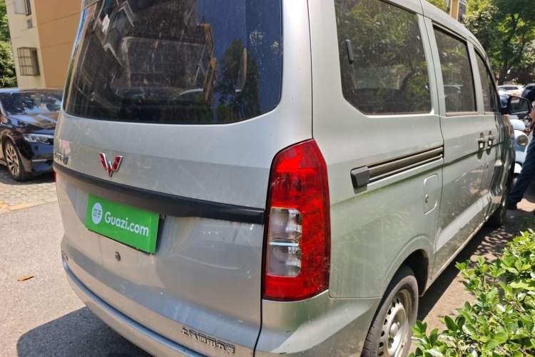 Used Wuling Hongguang V 2021 1.5L Jingqu Version LAR Rear Right 45 Deg