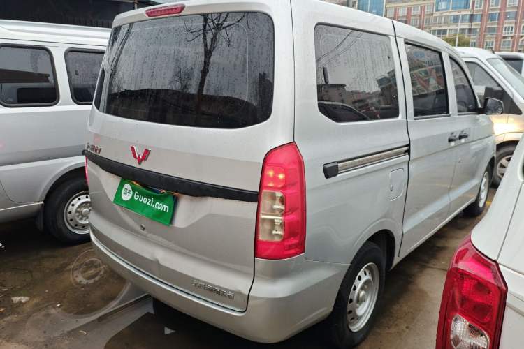 Used Wuling Hongguang V 2021 1.5L Jingqu Version LAR Rear Right 45 Deg