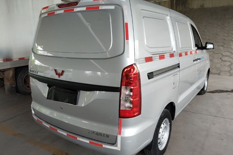Used Wuling Hongguang V 2021 1.5L Jingqu Edition Enclosed-Window Vehicle LAR Rear Right 45 Deg