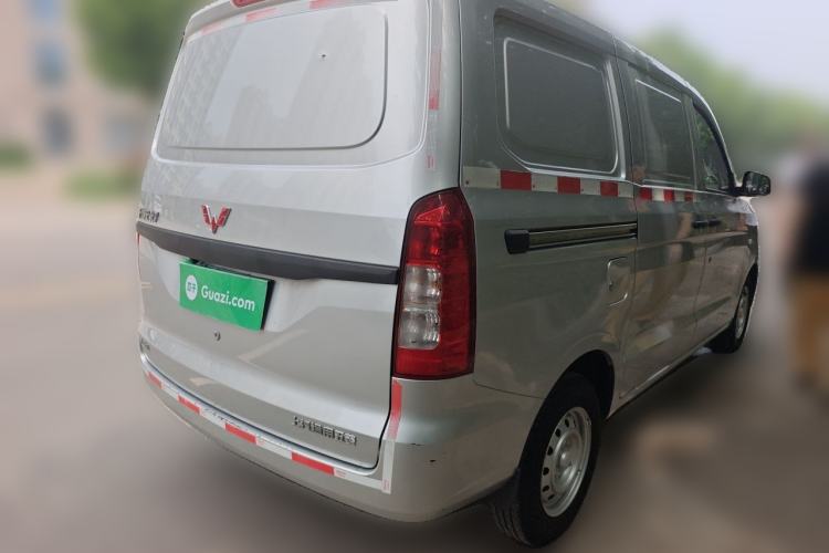Used Wuling Hongguang V 2021 1.5L Jingqu Edition Enclosed-Window Vehicle LAR Rear Right 45 Deg