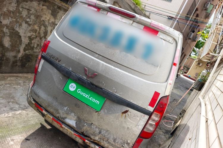 Used Wuling Hongguang V 2021 1.5L Jingqu Edition Enclosed-Window Vehicle LAR Rear Right 45 Deg