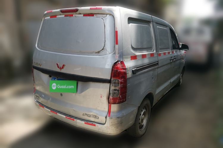 Used Wuling Hongguang V 2021 1.5L Jingqu Edition Enclosed-Window Vehicle LAR Rear Right 45 Deg