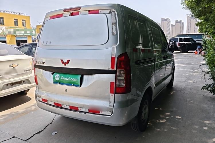 Used Wuling Hongguang V 2021 1.5L Jingqu Edition Enclosed-Window Vehicle LAR Rear Right 45 Deg