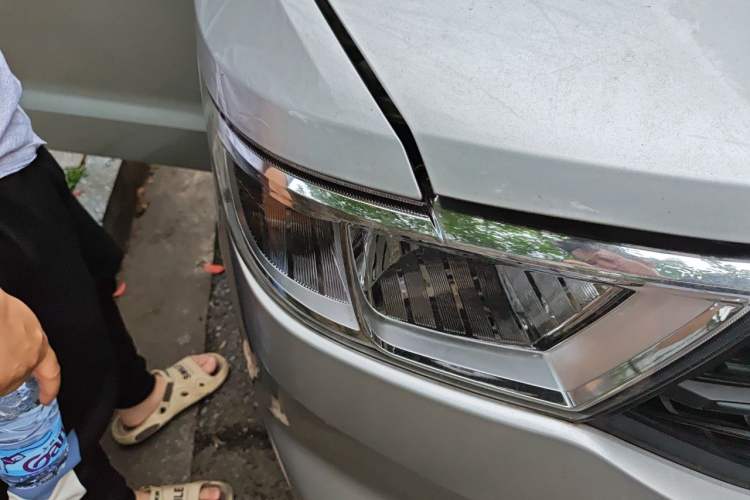 Used Wuling Hongguang V 2021 1.5L Refreshed Enjoyment Edition LAR Right Front Headlight