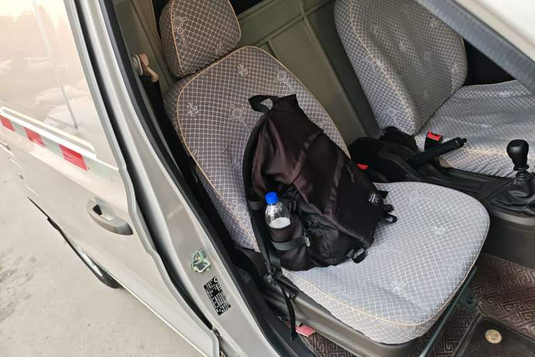 Used Wuling Hongguang V 2021 1.5L Jingqu Edition Enclosed-Window Vehicle LAR Right Front Seat
