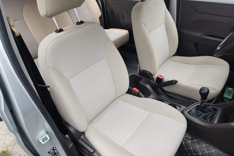 Used Wuling Hongguang V 2021 1.5L Jingqu Version LAR Right Front Seat