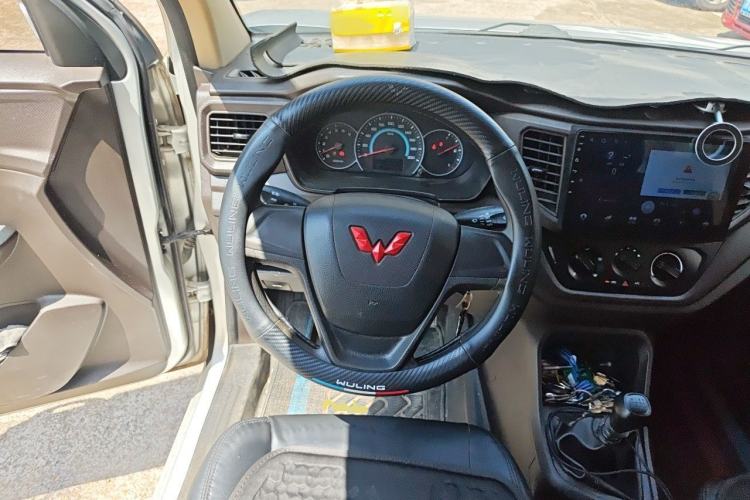 Used Wuling Hongguang V 2021 1.5L Refreshed Enjoyment Edition LAR Steering Wheel