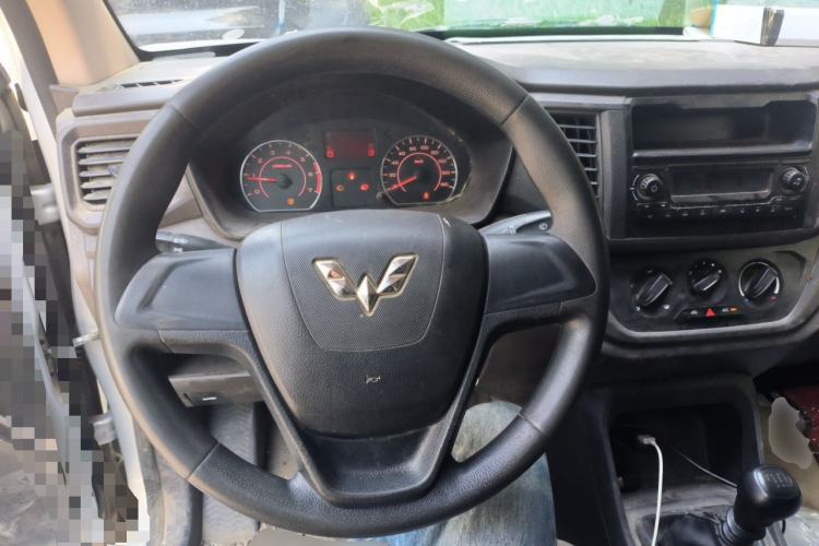 Used Wuling Hongguang V 2021 1.5L Jingqu Version LAR Steering Wheel